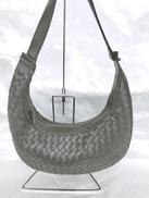 イントレチャート ショルダーバッグ|BOTTEGA VENETA