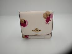 フラワーモチーフ 二つ折り財布|COACH