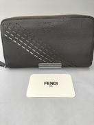 カーフスキン ラウンドファスナー長財布|FENDI