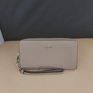 ストラップ付きラウンドファスナー長財布|COACH