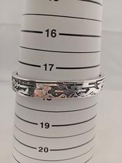 波間をはねるウサギのバングル|HIJIRI