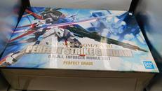 PG パーフェクトストライクガンダム|BANDAI