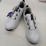 ゴルフシューズ|MIZUNO