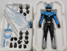 S.H.FIGUARTS 真骨彫製法 ウイングマン|BANDAI