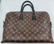 ポルトドギュマンジュール|LOUIS VUITTON