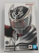 S.H.FIGUARTS(真骨彫製法) 仮面ライダー龍騎|BANDAI