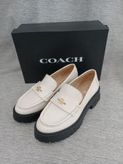ルーシーローファー/23CM|COACH