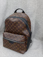 モノグラム マカサー ディスカバリー バックパック|LOUIS VUITTON