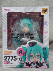 初音ミク　フィギュア　メガネ×カフェVer.|グッドスマイルカンパニー