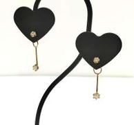 K18ピアス|0.06刻印