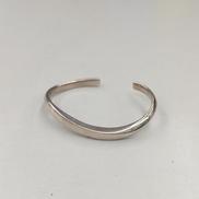 シルバーバングル|4℃