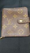 コンパクトジップ|LOUIS VUITTON