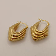 750ピアス|3.2G