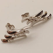 K18WGピアス|TASAKI