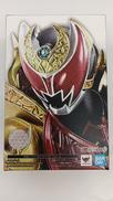 SHF仮面ライダーキバ エンペラーフォーム|BANDAI
