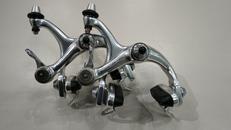 前後キャリパーブレーキ|SUNTOUR