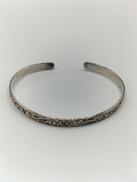 シルバーバングル|不明