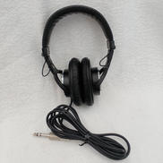 密閉型スタジオモニターヘッドホン|SONY