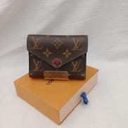 ポルトフォイユ･ヴィクトリーヌ|LOUIS VUITTON