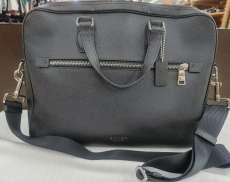 ｹﾈﾃﾞｨﾌﾞﾘｰﾌ　ﾋﾞｼﾞﾈｽﾊﾞｯｸﾞ|COACH