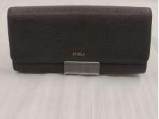 ﾊﾞﾋﾞﾛﾝｼﾘｰｽﾞ　ﾌﾗｯﾌﾟ長財布|FURLA