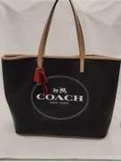 ﾊﾟｰｶｰﾒﾄﾛﾎｰｽｱﾝﾄﾞｷｬﾘｯｼﾞﾄｰﾄ|COACH