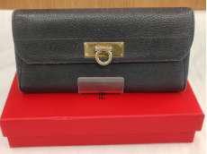 SALVATORE FERRAGAMOロングウォレット|salvatore ferragamo