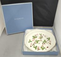 ワイルドストロベリー 八角皿|WEDGWOOD