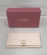 長財布|FERRAGAMO