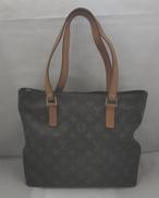 カバ・ピアノ|LOUIS VUITTON