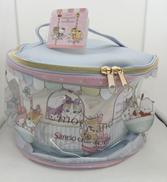 ラウンドバニティポーチ|SANRIO