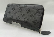 ジッピー・ウォレット マヒナ|LOUIS VUITTON
