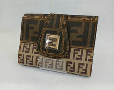 コンパクトウォレット|FENDI