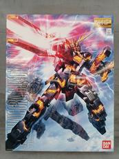 RX-0 ユニコーンガンダム2号機 バンシィ|BANDAI