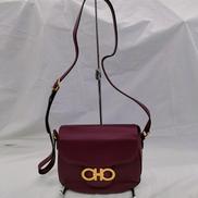 ショルダーバッグ|SALVATORE FERRAGAMO.