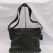 レザーショルダーバック|COACH