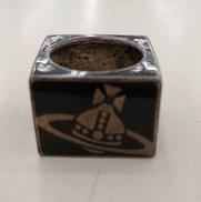 ニュースクエアリング|VIVIENNE WESTWOOD