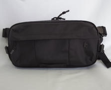 ボディバッグ|TOMTOC