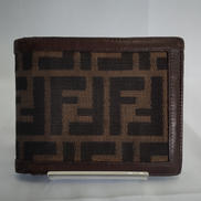 二つ折り財布|FENDI