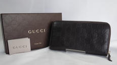 シマ ラウンドファスナー長財布|GUCCI