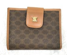 がま口二つ折り財布|CELINE