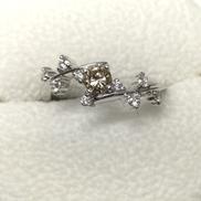 K18WGデザインダイヤリング|0.52刻