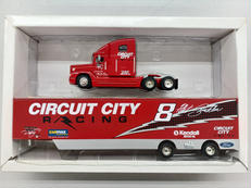 CIRCUIT CITY|THE AMERICAN RACING SCENE
