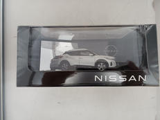 KICKS BRILLIANT WHITE PEARL