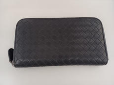 イントレチャート　ラウンドジップ|BOTTEGA VENETA