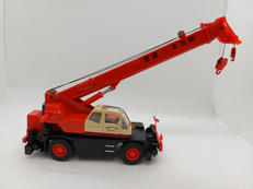 1/50 GR250 G3a(坂本建運）|TADANO