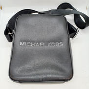 COOPER　エンボス　ぺブルレザー　リポーターバッグ|MICHAEL　KORS