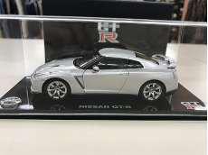 NISSAN GT-R(R35)HIGH|日産自動車株式会社