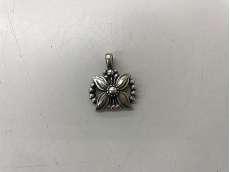 ペンダントトップ(ハナミズキ モチーフ)|GEORG JENSEN