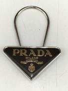 トライアングルキーホルダー|PRADA